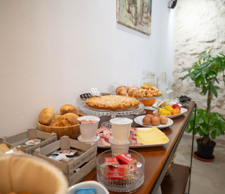La colazione a Dimora Lincoln: un viaggio tra i sapori autentici della Sicilia